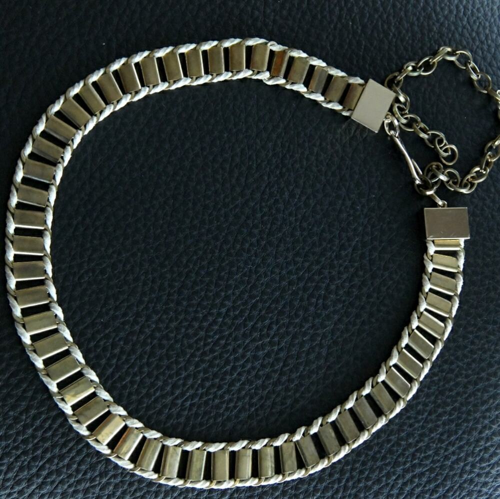 Women's Minimalism Chunky Necklacewith White Leather Detail